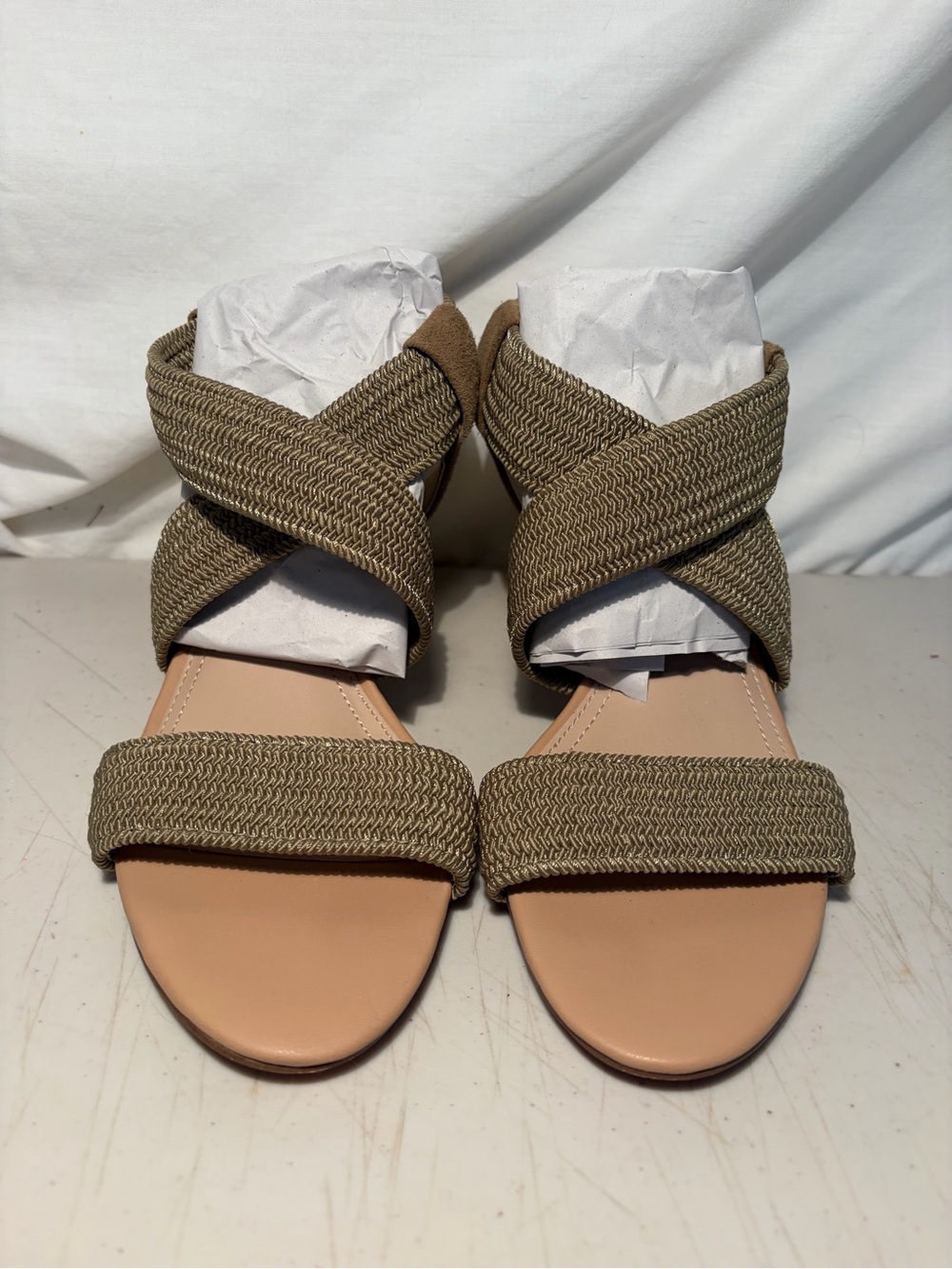 Steve by Steve Madden Olive Woven Crisscross Sandals size 7
